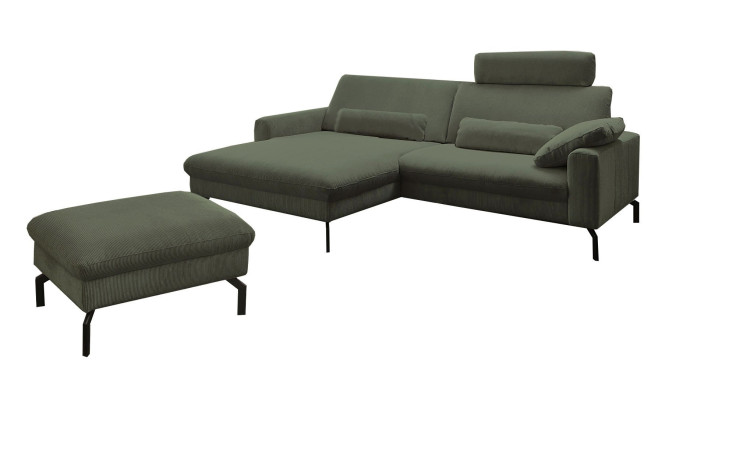 planoform Ecksofa El Paso in der Farbe Forest mit Hocker ohne Hintergrund