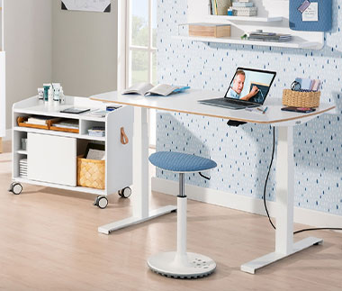 Schreibtisch E-Lion 1 130 in kreideweiß, elektrisch höhenverstellbar und Rollcaddy Teenio